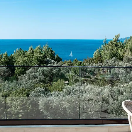 Adria Lux Sveti Stefan Апартаменти