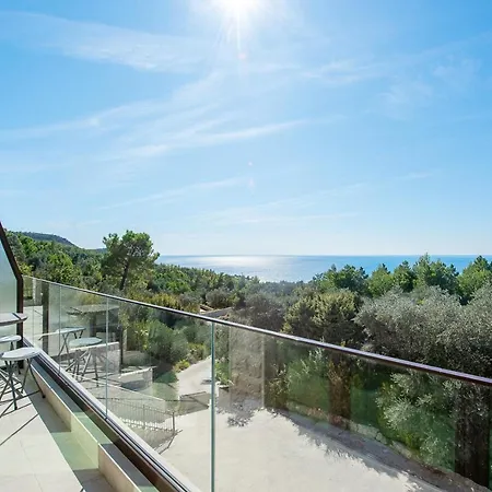 Adria Lux Sveti Stefan Будва