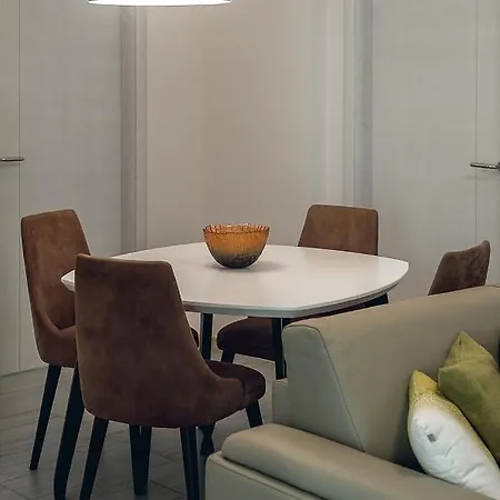 Adria Lux Sveti Stefan Апартаменти