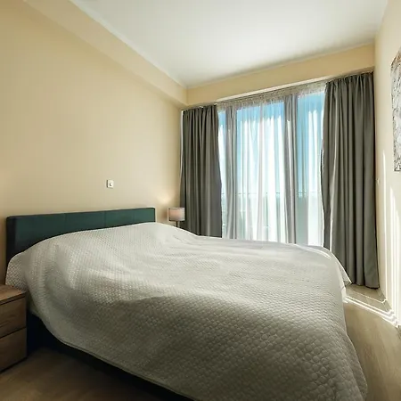 Adria Lux Sveti Stefan Апартаменти
