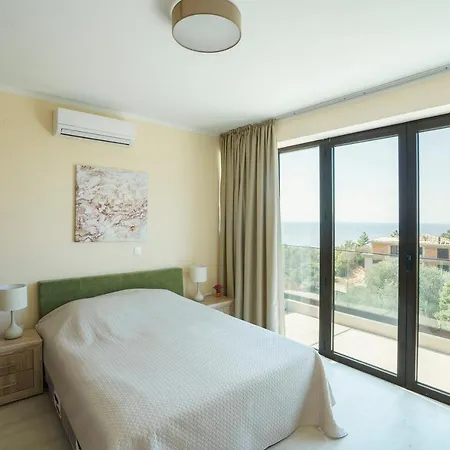 Adria Lux Sveti Stefan Апартаменти Будва