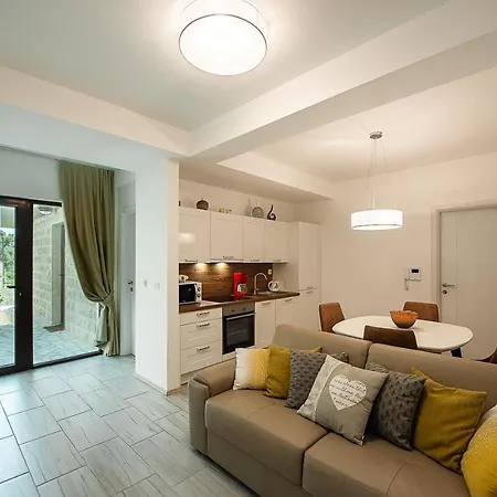 Апартаменти Adria Lux Sveti Stefan Будва