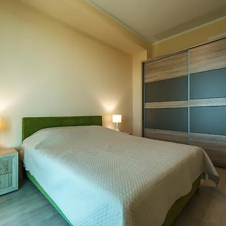 Adria Lux Sveti Stefan Будва