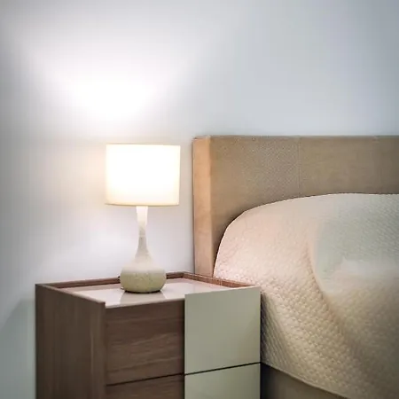 Adria Lux Sveti Stefan Апартаменти Будва